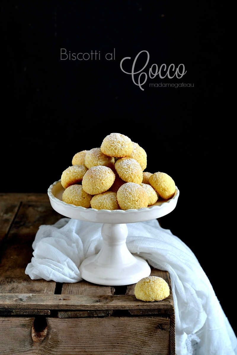 Biscotti Di Natale Al Cocco.Biscotti Al Cocco Ricetta Fables De Sucre Madame Gateau